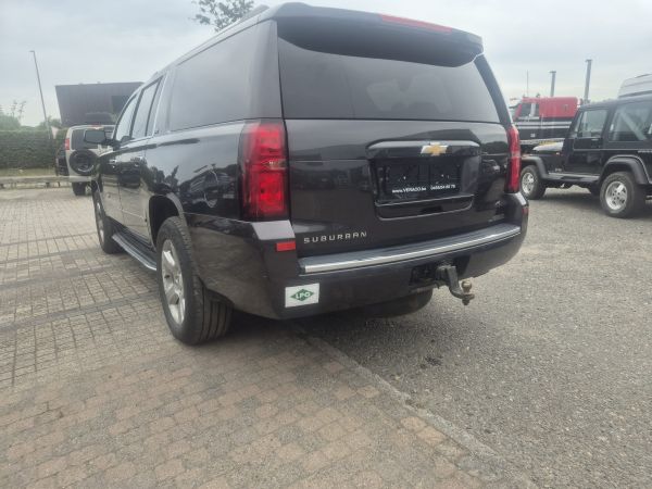 CHEVROLET SUBURBAN - BJ 2016 - Afbeelding 5
