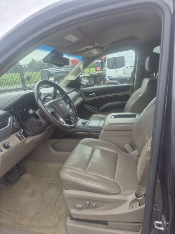CHEVROLET SUBURBAN - BJ 2016 - Afbeelding 11